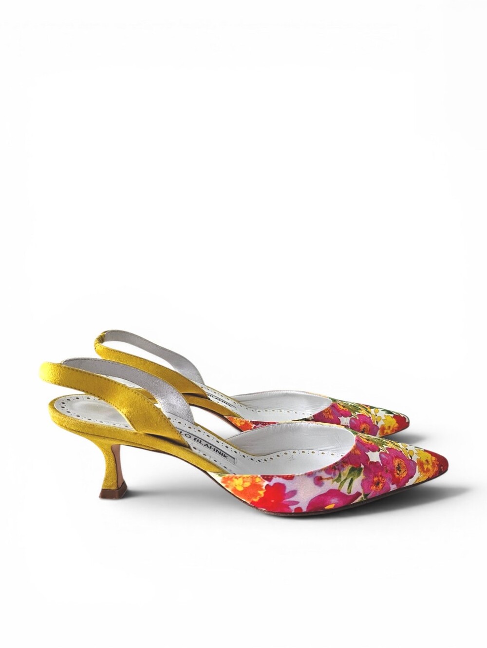 Manolo Blahnik 50mm Carolyne Yellow Floral Satin Slingback Pump Size 37.5 US 7.5